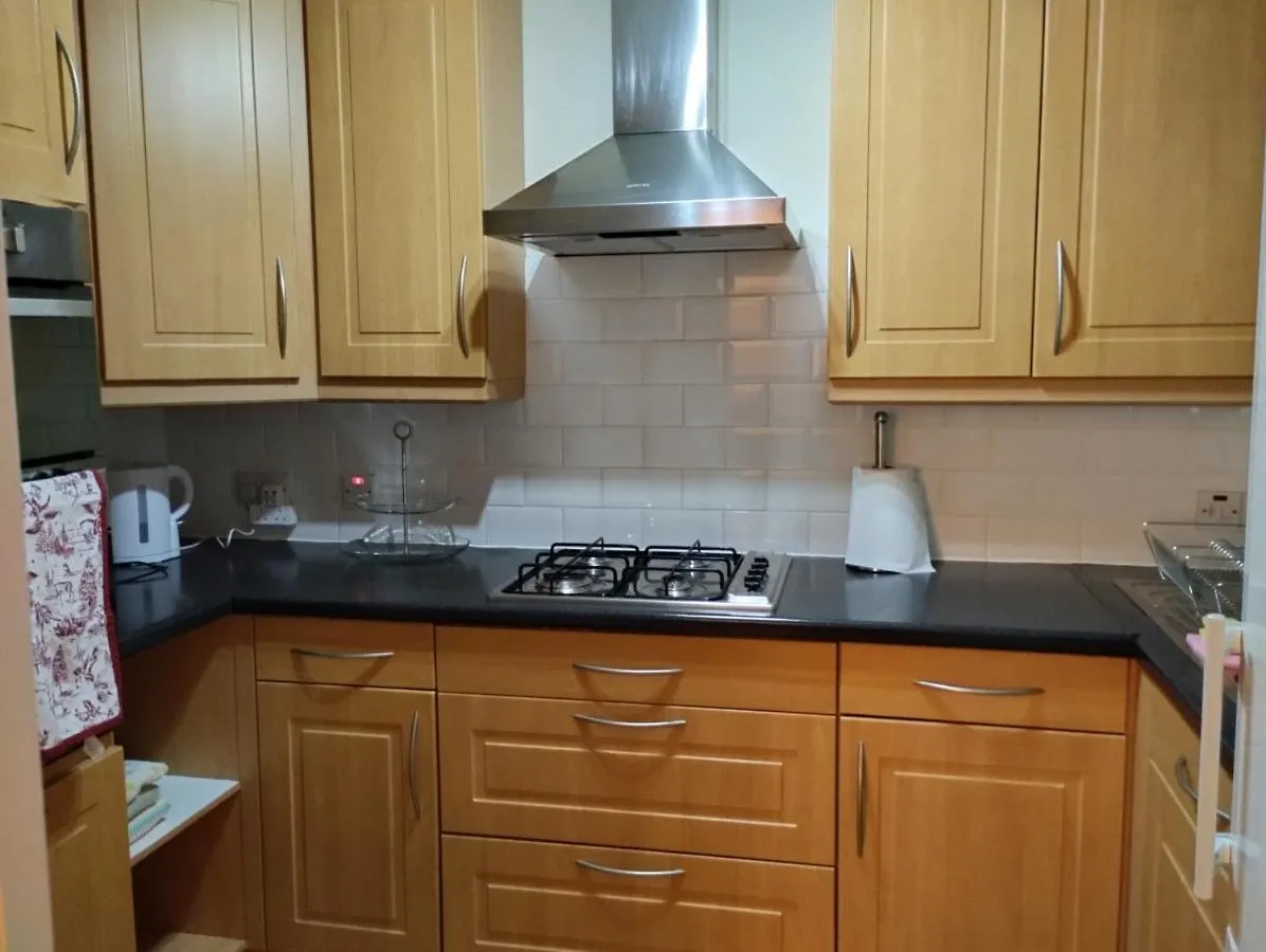 Lovely 2 Bed Main Door Flat With Free Parking Edinburgh 0*,  United Kingdom
